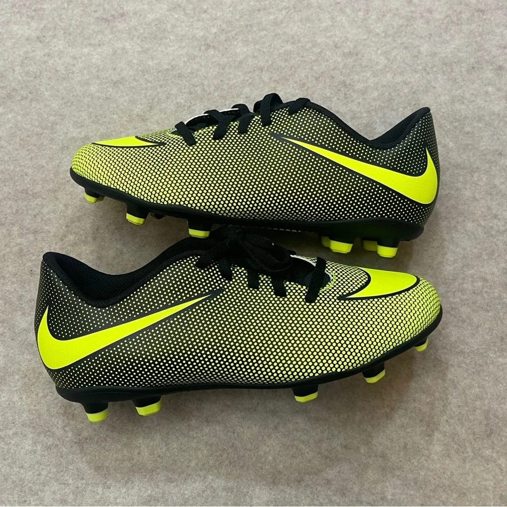Nike Jr. Bravata II Firm-Ground Neon Yellow Black Soccer Cleats Youth size 5.5